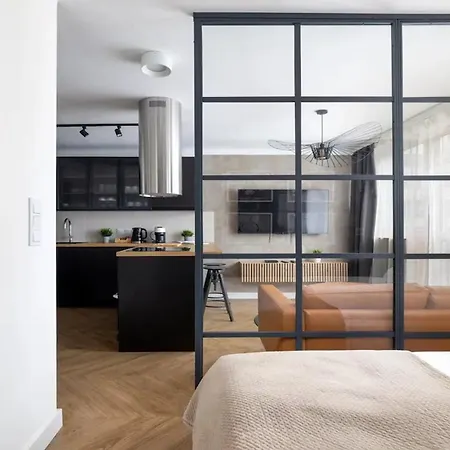 Graniczna, Sun & Snow Warszawa